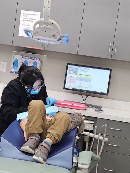 Chrishelle Williams Hemphill, DDS — pediatric dentist in Fort Worth