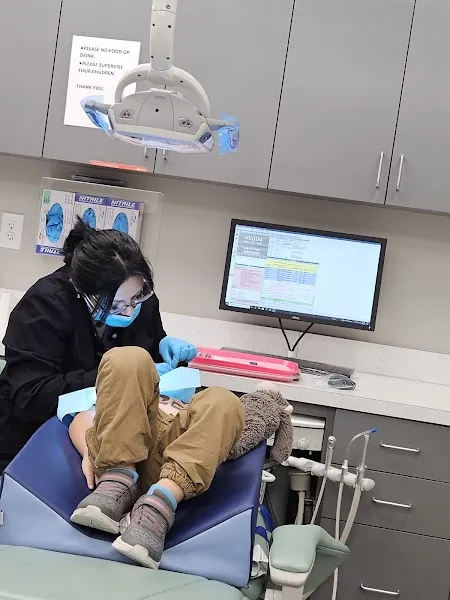 Chrishelle Williams Hemphill, DDS — pediatric dentist in Fort Worth