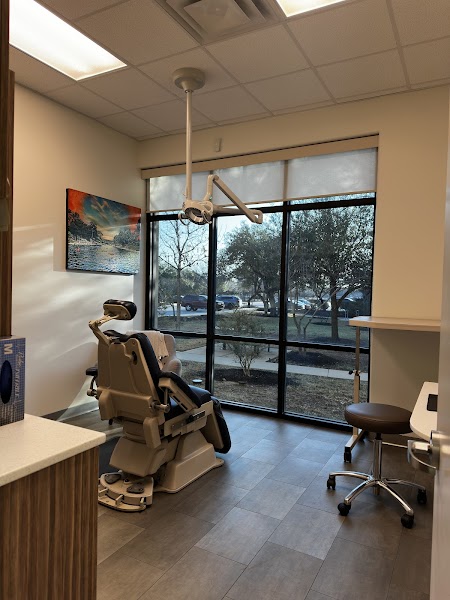 Derrick Dewayne Flint, DDS — pediatric dentist in Austin