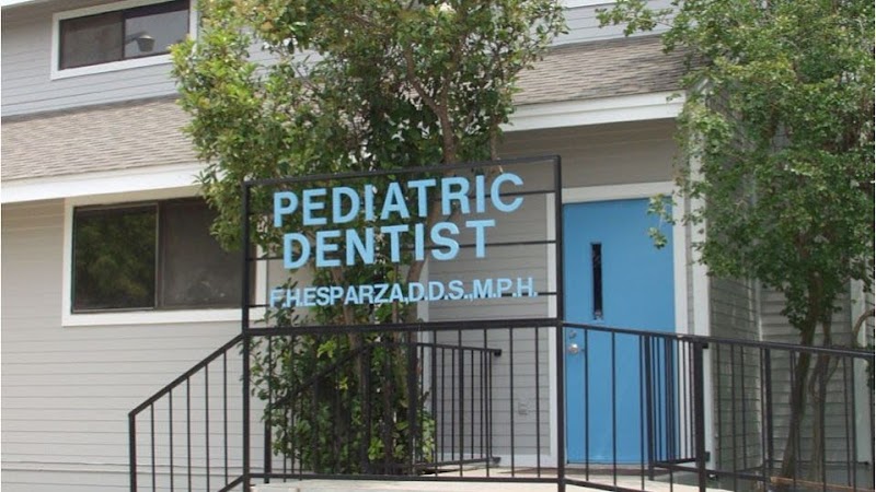 Felipe Heberto Esparza, DDS — pediatric dentist in Laredo
