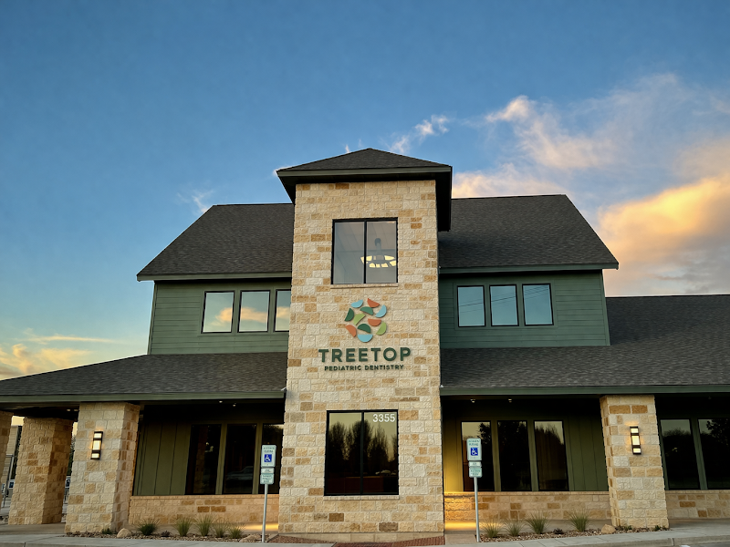 Jillian D Seglem, DDS — pediatric dentist in New Braunfels
