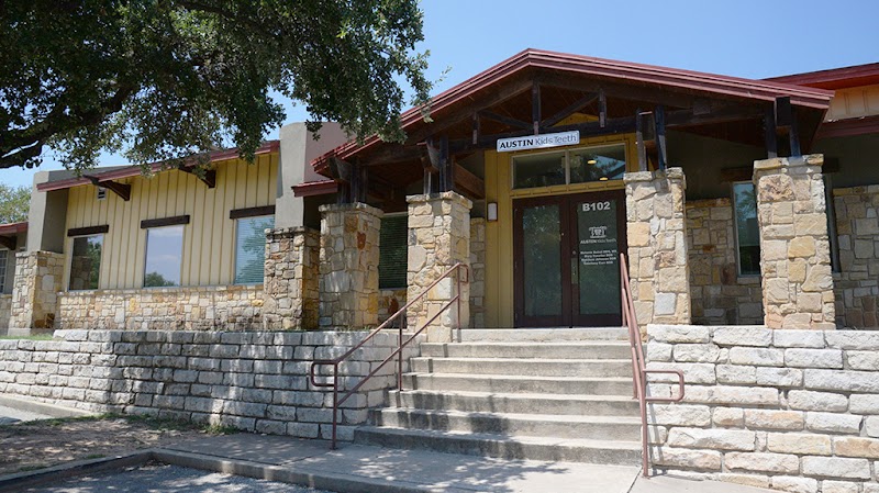 Robert LYN Machen, DDS — pediatric dentist in Austin