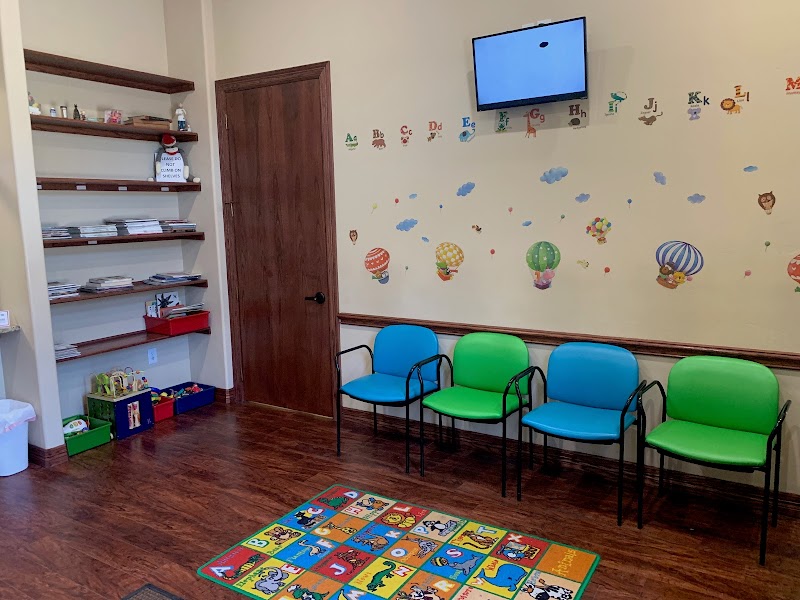 Todd J Ayars, DDS — pediatric dentist in Desoto