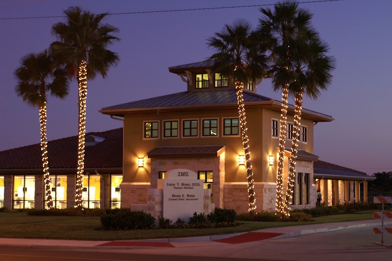 Trent Chappell Savage, DDS — pediatric dentist in Harlingen